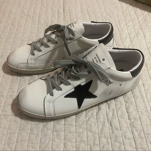 Stylish Tennis shoes